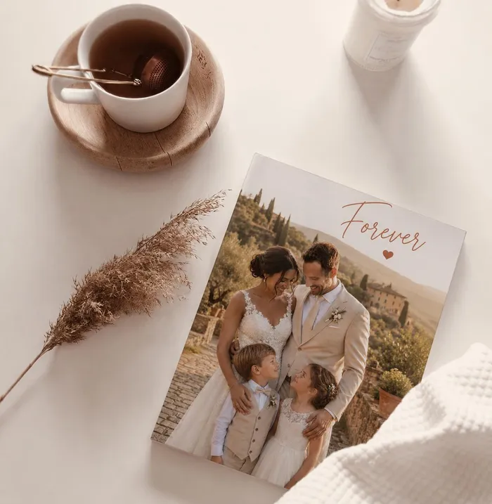 Cover van een luxe trouwmagazine van een huwelijk in Toscane
